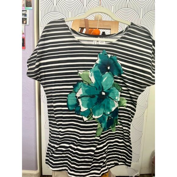 Size XS Full Tilt Striped Shirt - Picture 1 of 2